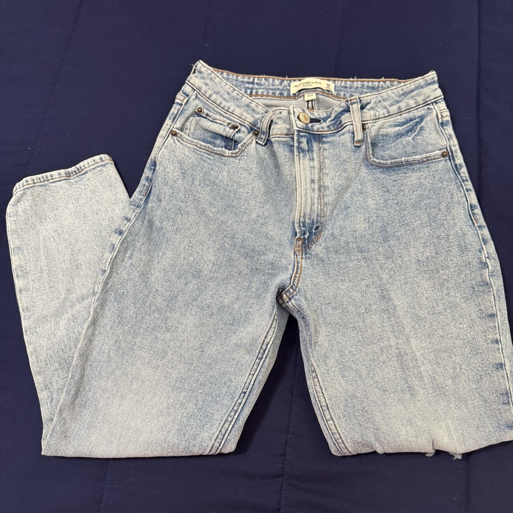 Abercrombie & Fitch High Rise Skinny Jeans - Medium Blue (6S)